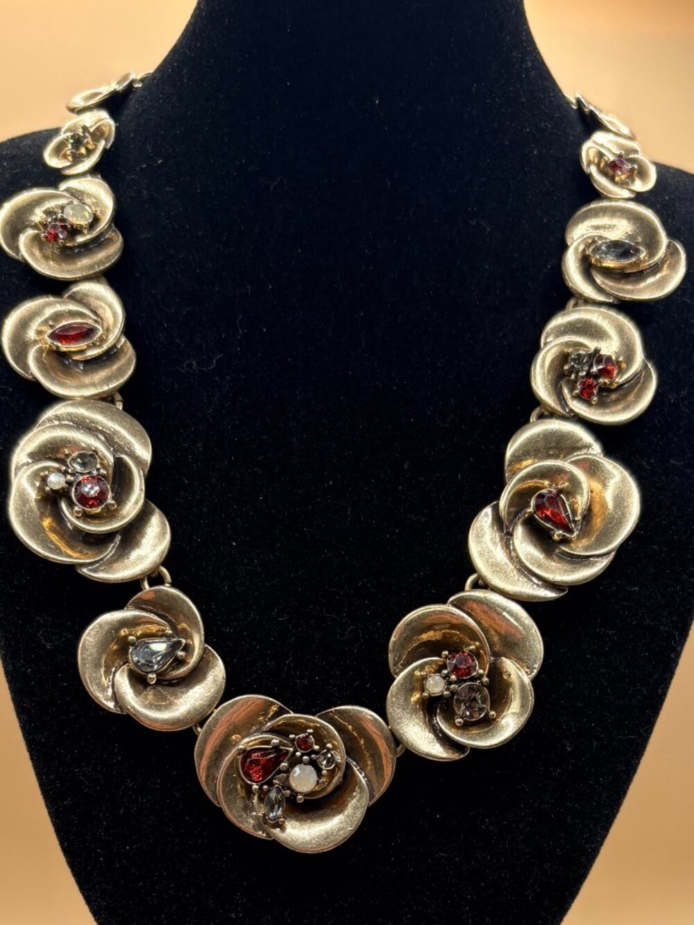 WHBM White House Black Market Floral Rose Rhinestone Statement Necklace